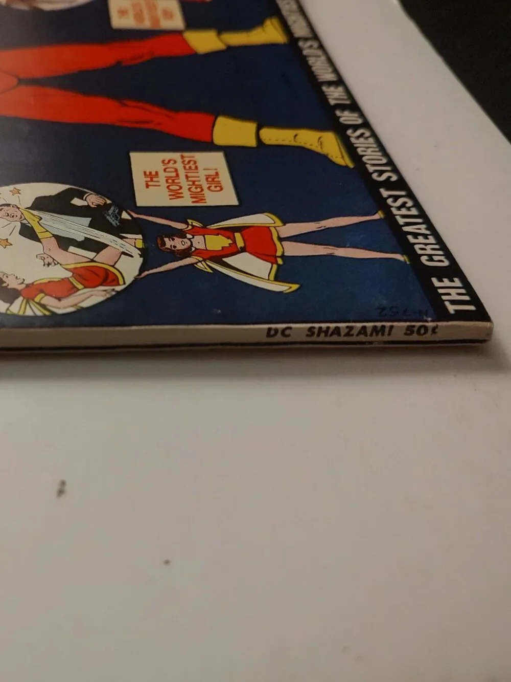 SHAZAM # 8 100 PAGE GIANT REPRINTS BLACK ADAM & MARY MARVEL 1ST APPEARANCE